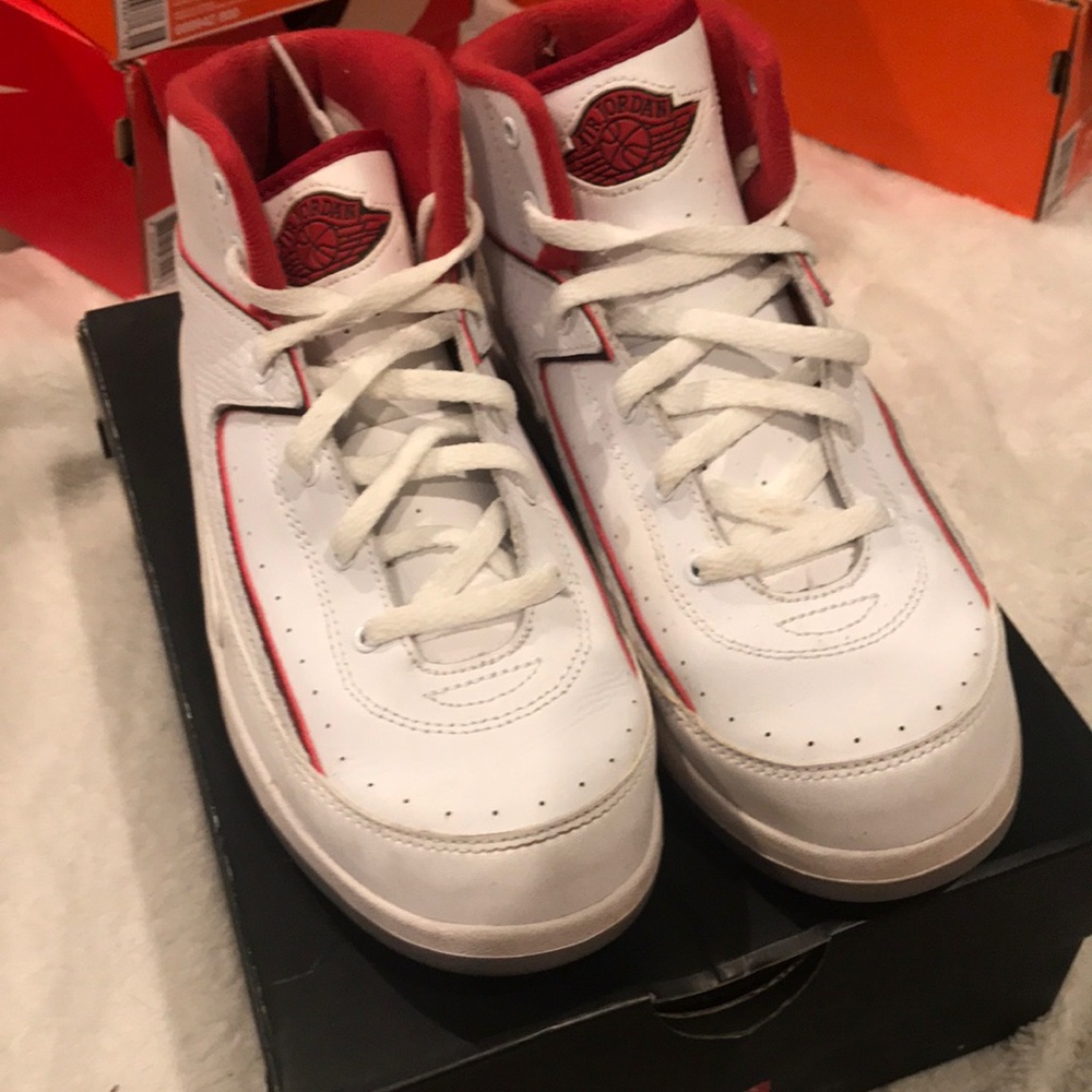 Jordan Retro 2s